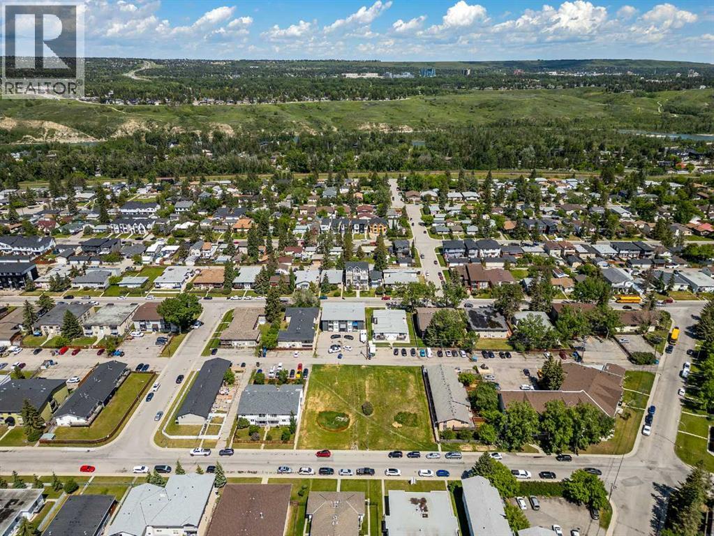 4320 75 Street Nw, Calgary, Alberta  T3K 2P7 - Photo 4 - A2273613