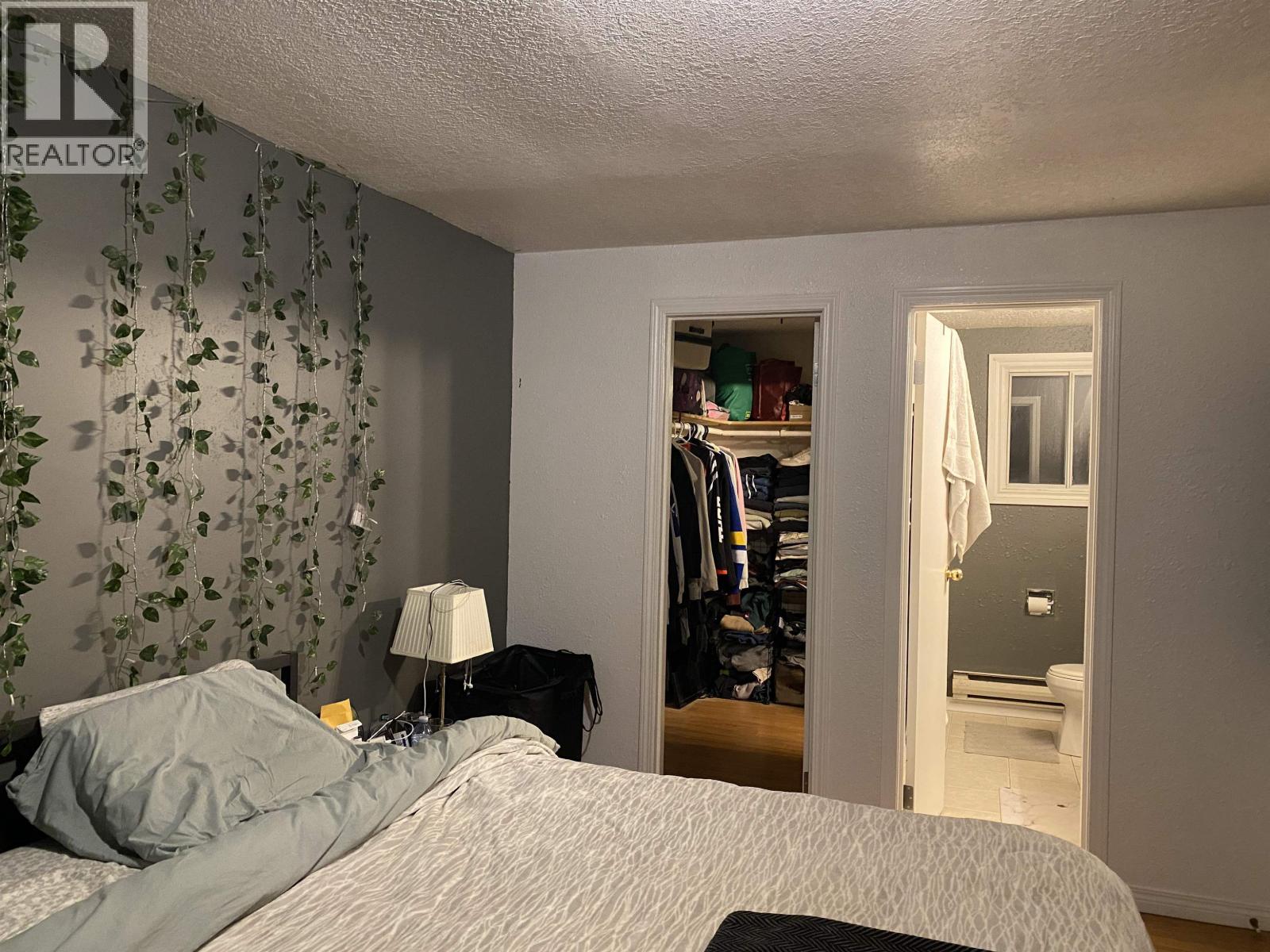 6351 Highland Crescent, 100 Mile House, British Columbia  V0K 2E3 - Photo 12 - R3092953