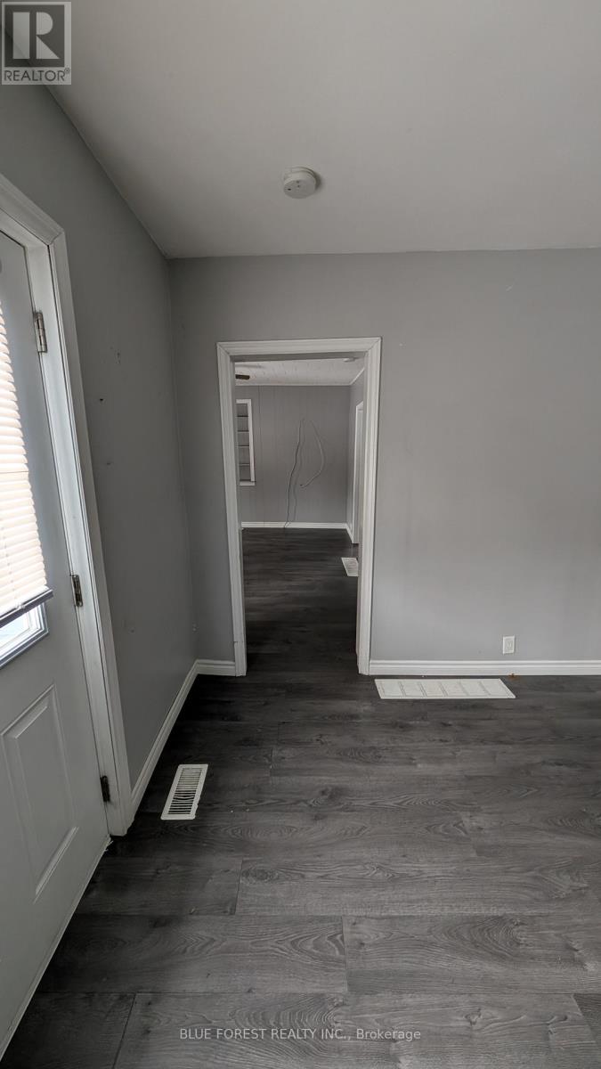 8516 Townsend Line, Lambton Shores, Ontario  N0M 1B0 - Photo 19 - X12816908