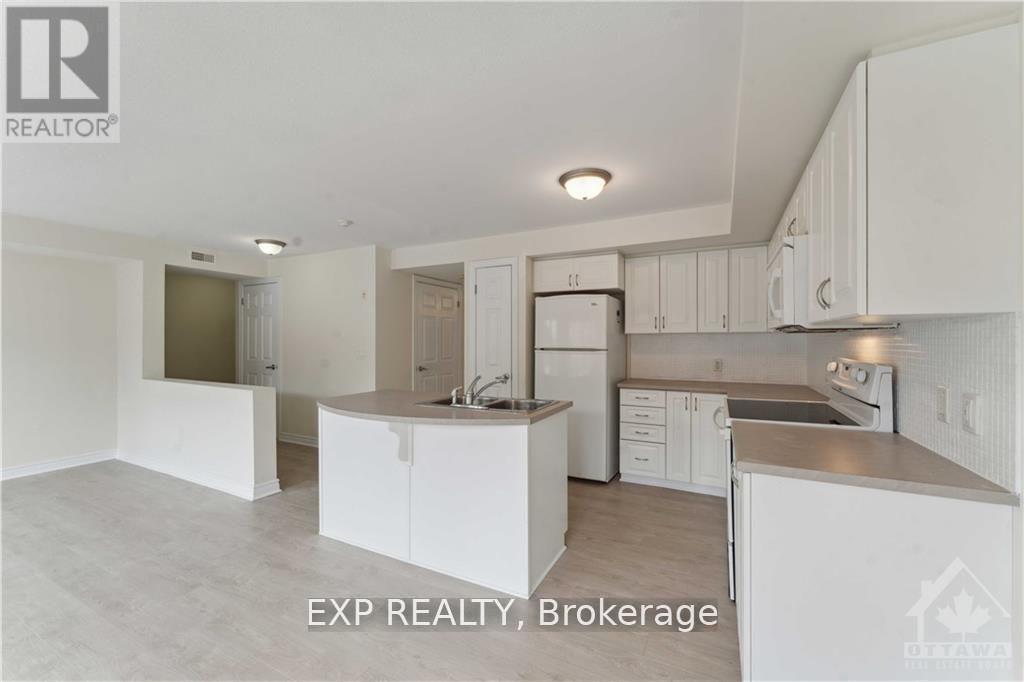3 - 305 Cresthaven Drive, Ottawa, Ontario  K2G 4R5 - Photo 10 - X12816914