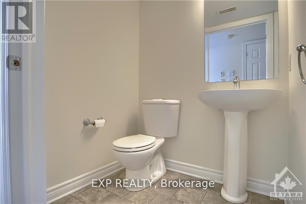 3 - 305 Cresthaven Drive, Ottawa, Ontario  K2G 4R5 - Photo 20 - X12816914