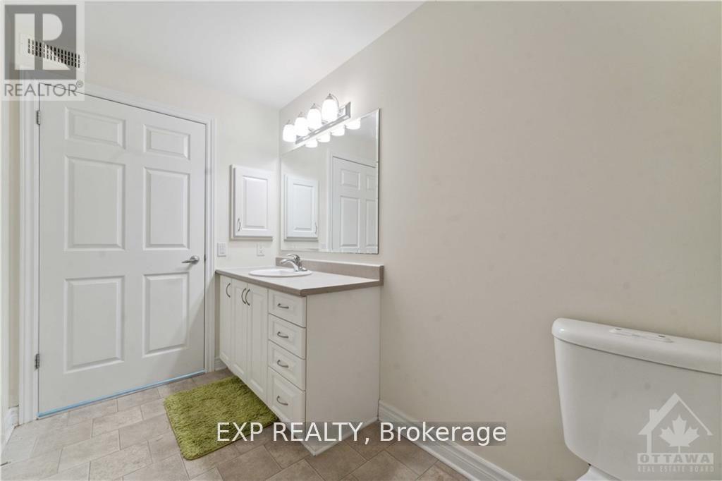 3 - 305 Cresthaven Drive, Ottawa, Ontario  K2G 4R5 - Photo 23 - X12816914