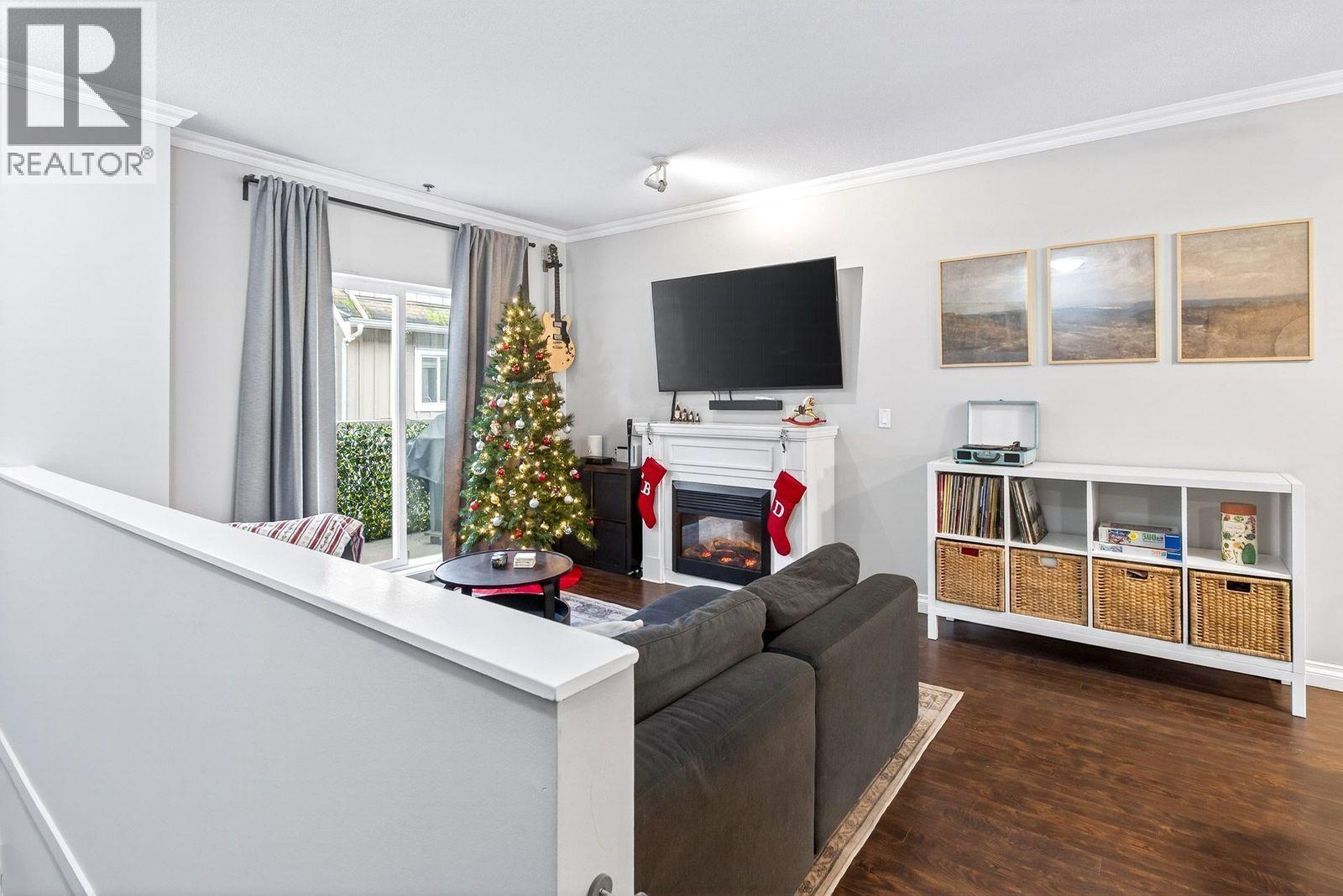 611 1661 Fraser Avenue, Port Coquitlam, British Columbia  V3B 0B6 - Photo 2 - R3093193