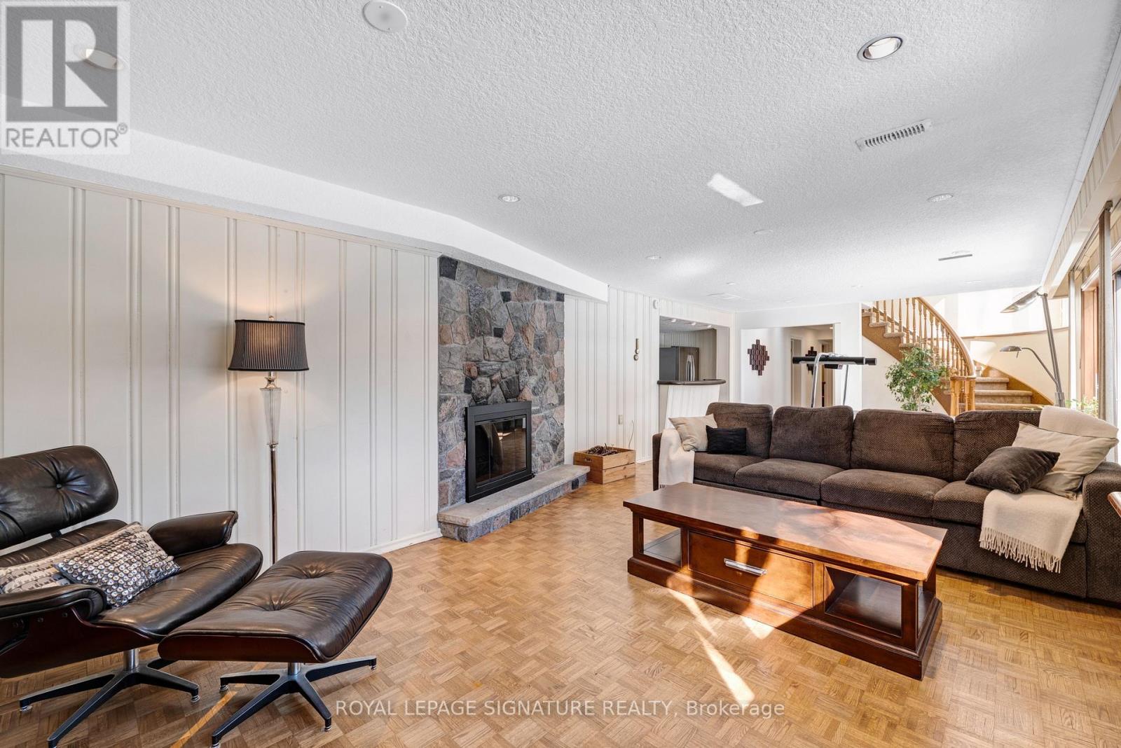 57 Forest Grove Drive, Toronto, Ontario  M2K 1Z4 - Photo 25 - C12816932