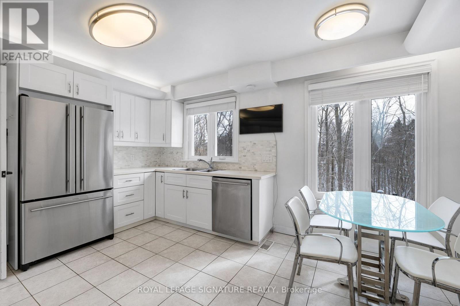 57 Forest Grove Drive, Toronto, Ontario  M2K 1Z4 - Photo 9 - C12816932