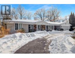 57 FOREST GROVE DRIVE, Toronto, Ontario