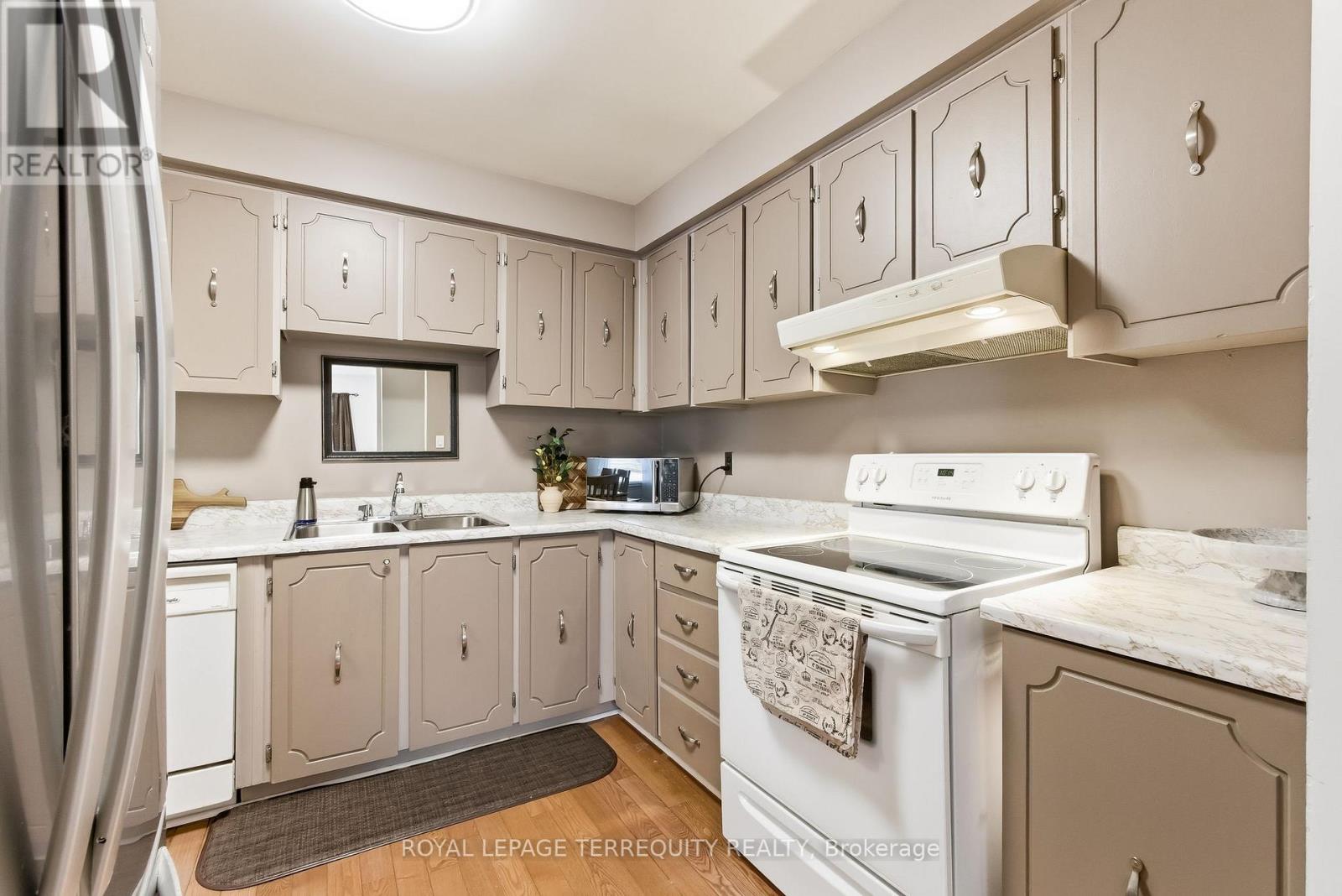 425 Lesabre Street, Oshawa, Ontario  L1K 1E3 - Photo 15 - E12816886