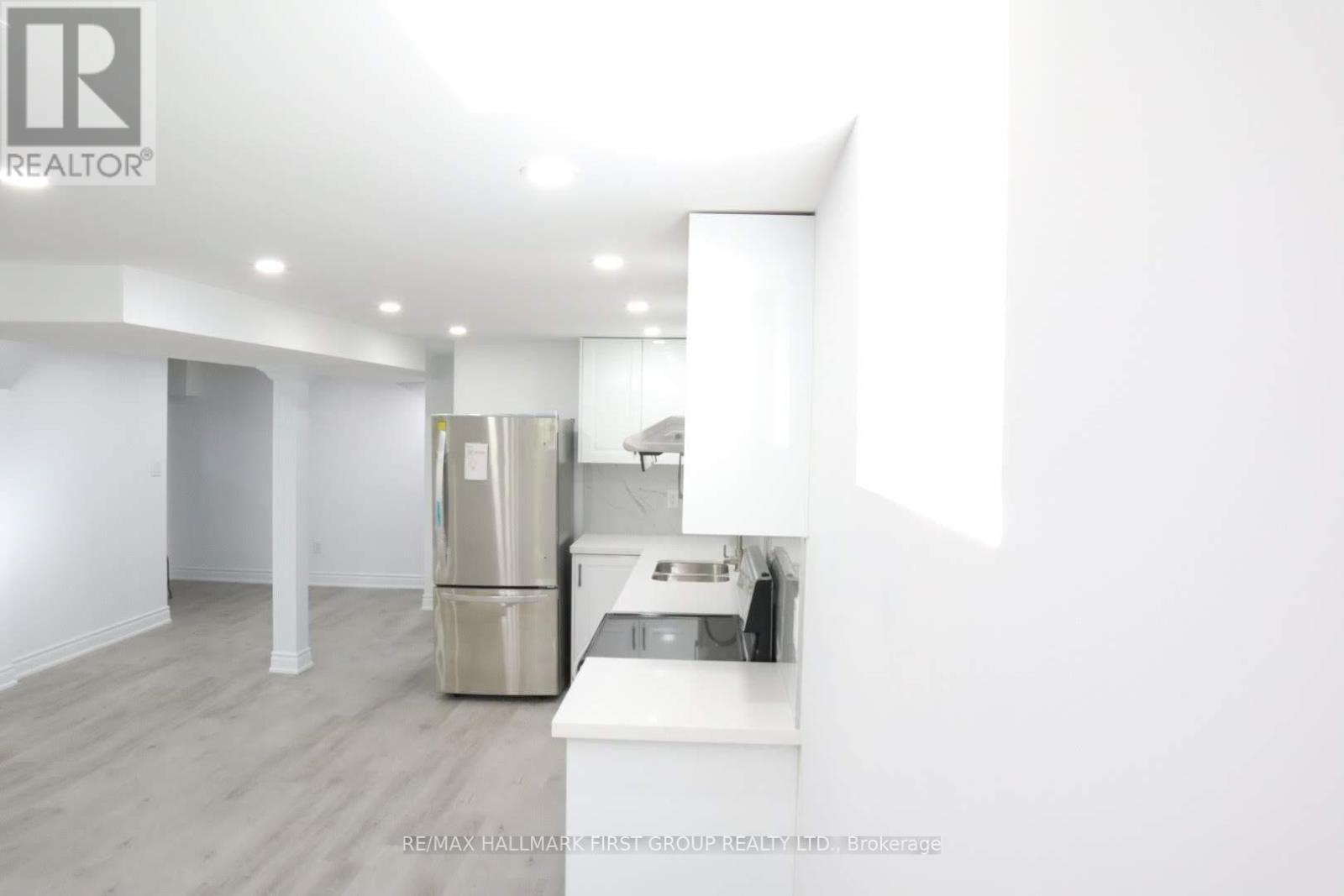 Lower - 1627 Baggins Street, Pickering, Ontario  L1W 1H2 - Photo 18 - E12816942