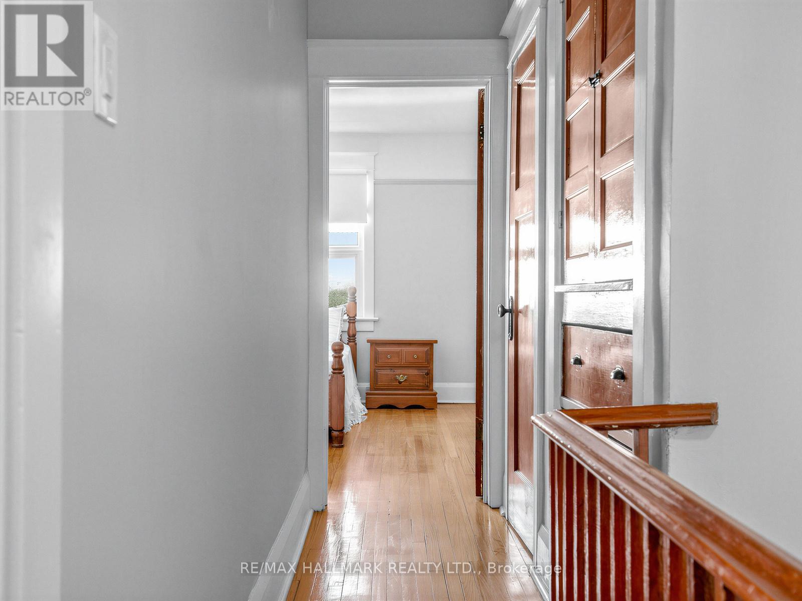 102 Caithness Avenue, Toronto, Ontario  M4J 3Y1 - Photo 14 - E12816966