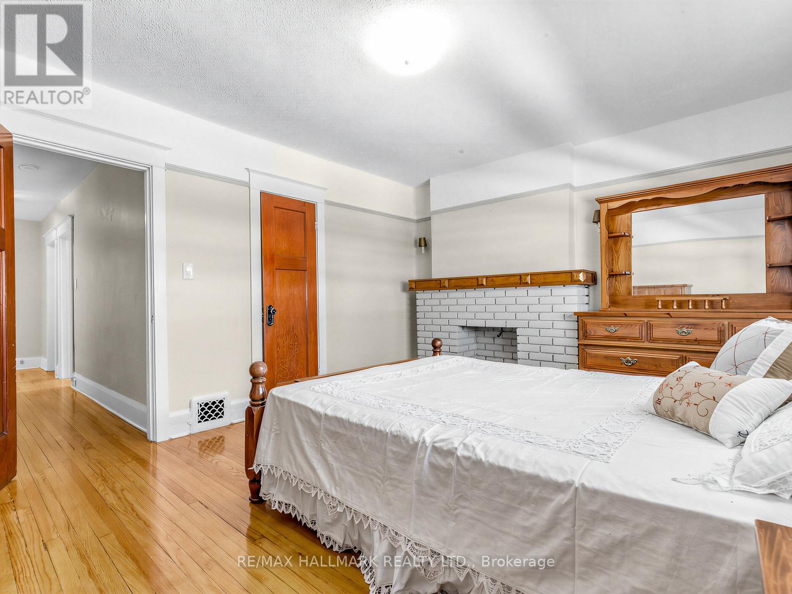 102 Caithness Avenue, Toronto, Ontario  M4J 3Y1 - Photo 16 - E12816966