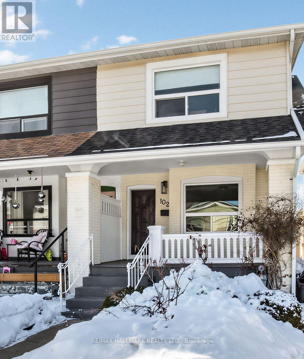 102 Caithness Avenue, Toronto, Ontario  M4J 3Y1 - Photo 2 - E12816966