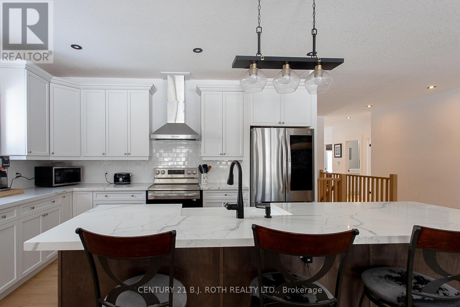 3200 Beach Avenue, Innisfil, Ontario  L9S 2K6 - Photo 12 - N12813542