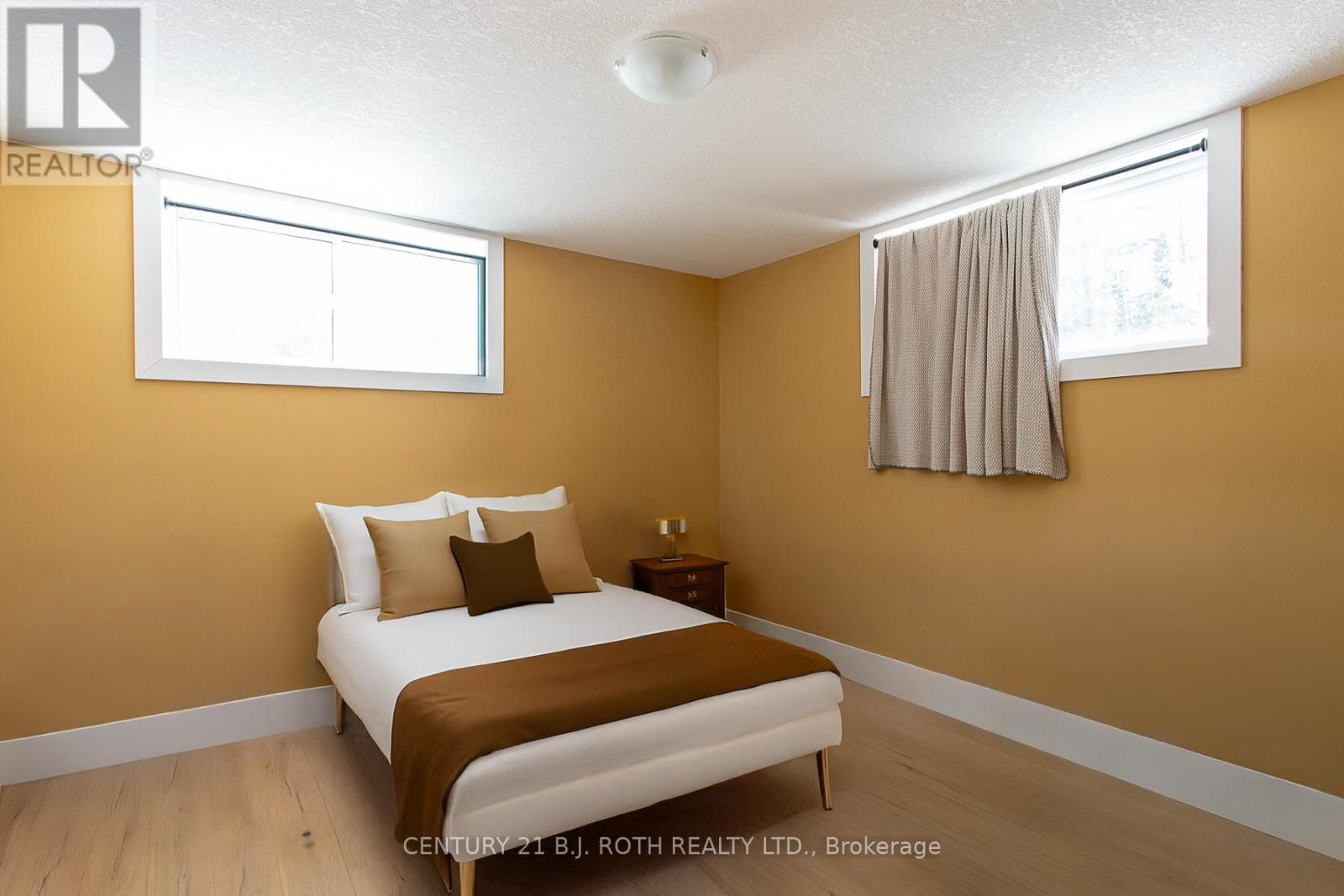 3200 Beach Avenue, Innisfil, Ontario  L9S 2K6 - Photo 23 - N12813542