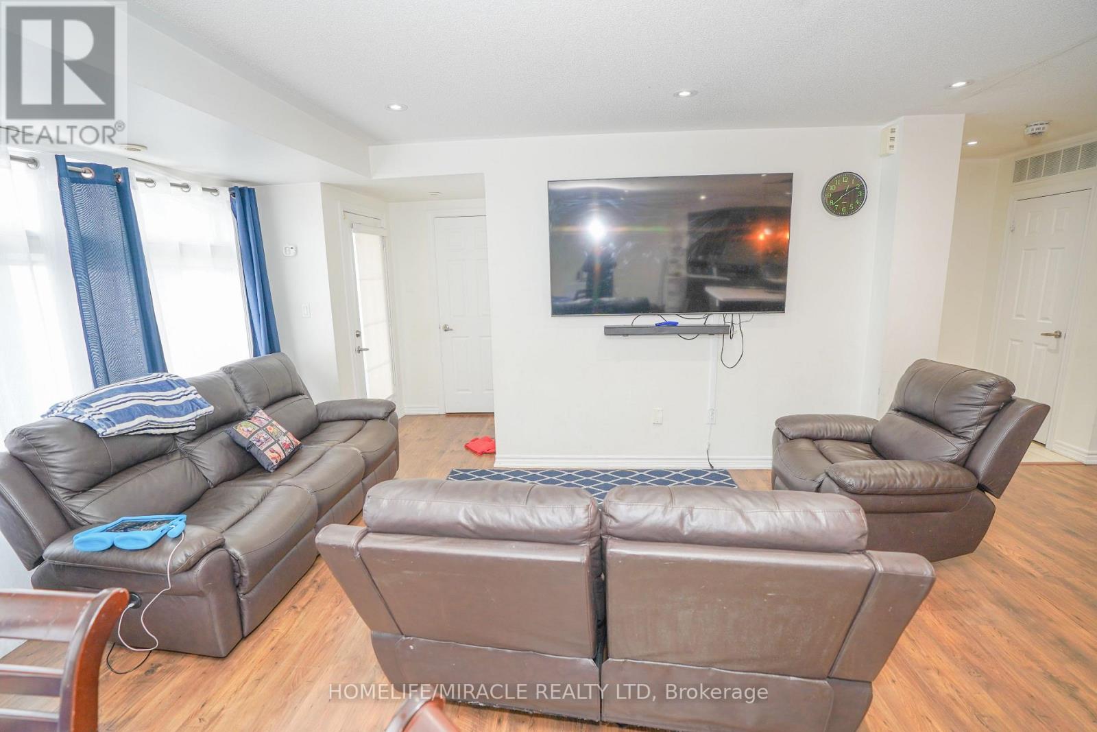 98 - 200 Veterans Drive, Brampton, Ontario  L7A 4S6 - Photo 13 - W12808636