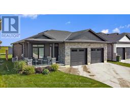 672 KETTER WAY, Plympton-Wyoming, Ontario