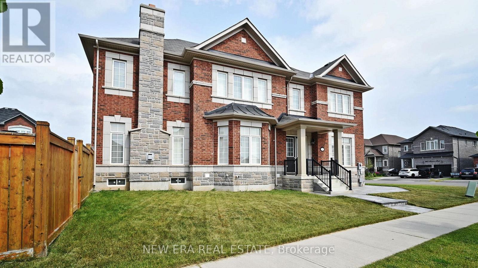 77 Wildflower Lane, Halton Hills, Ontario  L7G 0A5 - Photo 2 - W12816924