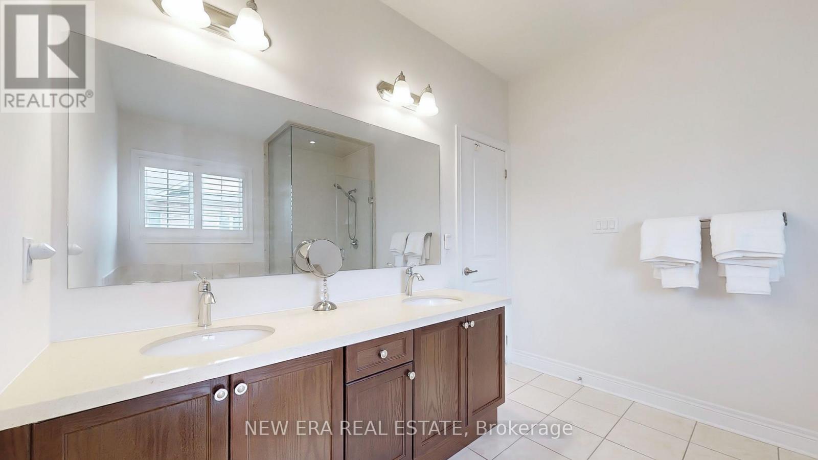 77 Wildflower Lane, Halton Hills, Ontario  L7G 0A5 - Photo 30 - W12816924