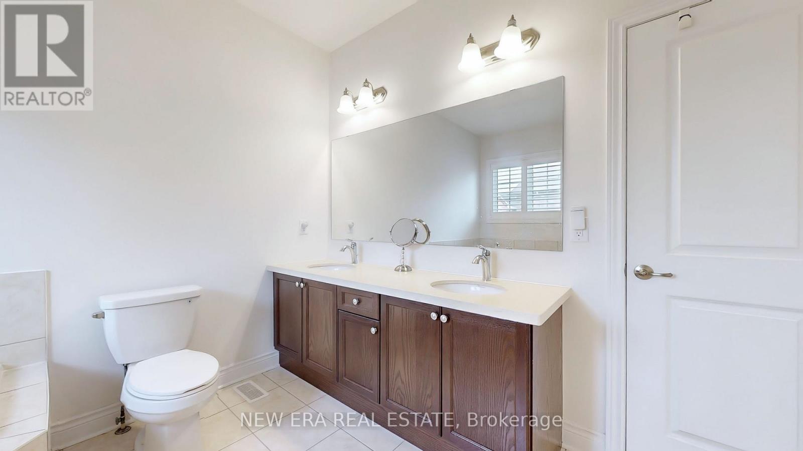 77 Wildflower Lane, Halton Hills, Ontario  L7G 0A5 - Photo 31 - W12816924