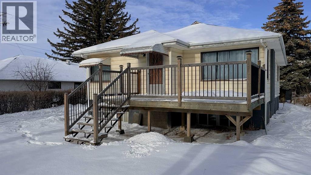 1106 2 Avenue, Wainwright, Alberta  T9W 1K7 - Photo 2 - A2287269