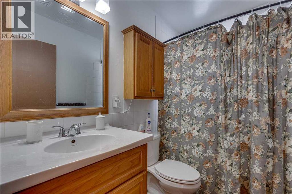 5510 57 Avenue, Ponoka, Alberta  T4J 1L6 - Photo 22 - A2286649