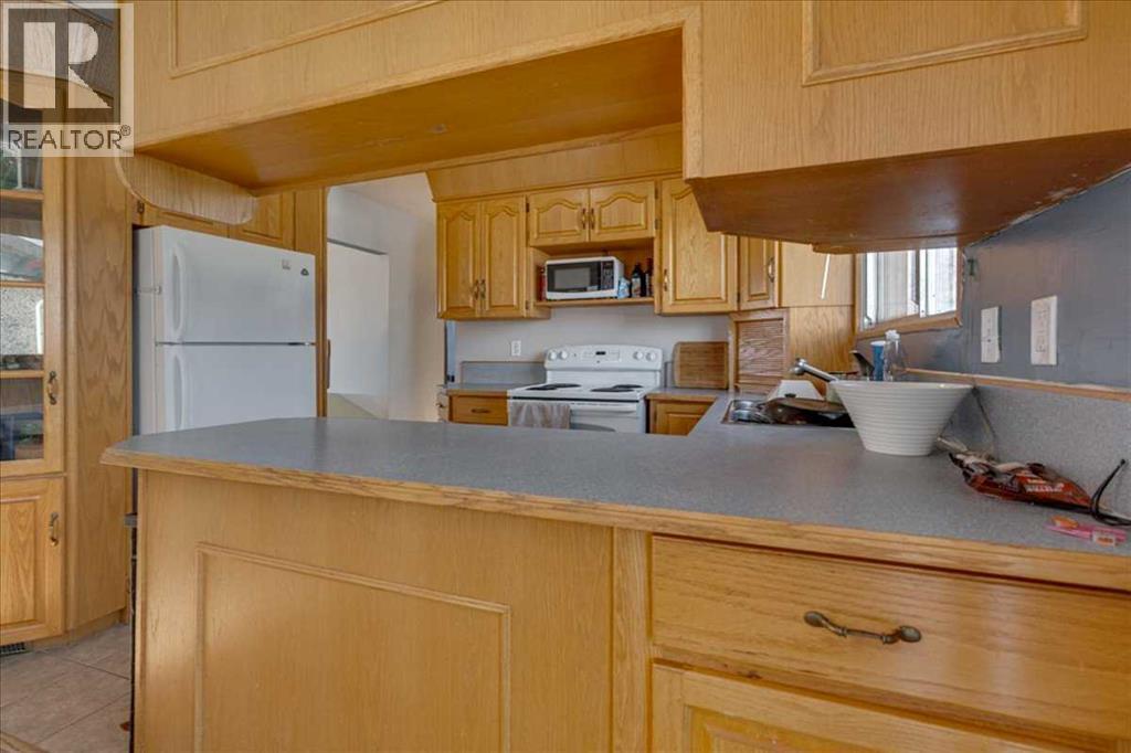 5510 57 Avenue, Ponoka, Alberta  T4J 1L6 - Photo 11 - A2286649