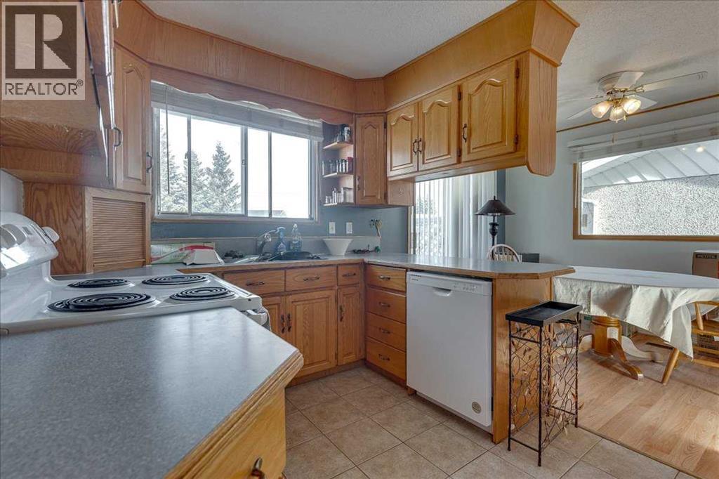 5510 57 Avenue, Ponoka, Alberta  T4J 1L6 - Photo 12 - A2286649