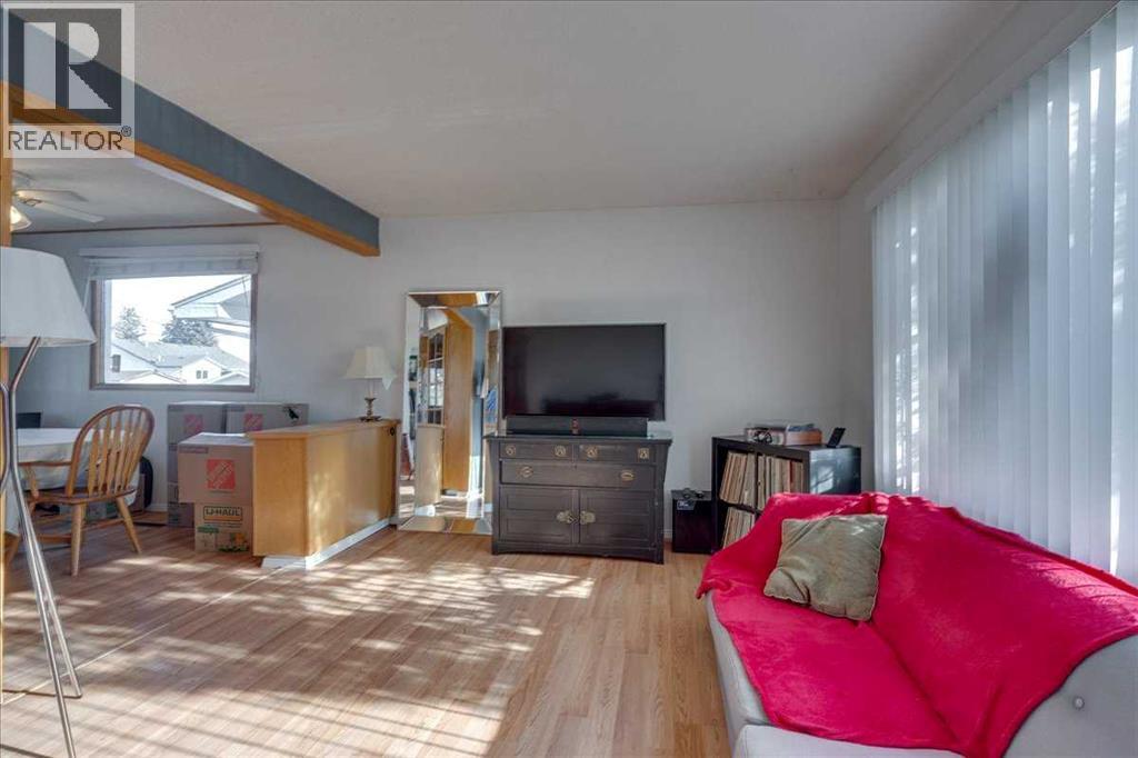 5510 57 Avenue, Ponoka, Alberta  T4J 1L6 - Photo 5 - A2286649