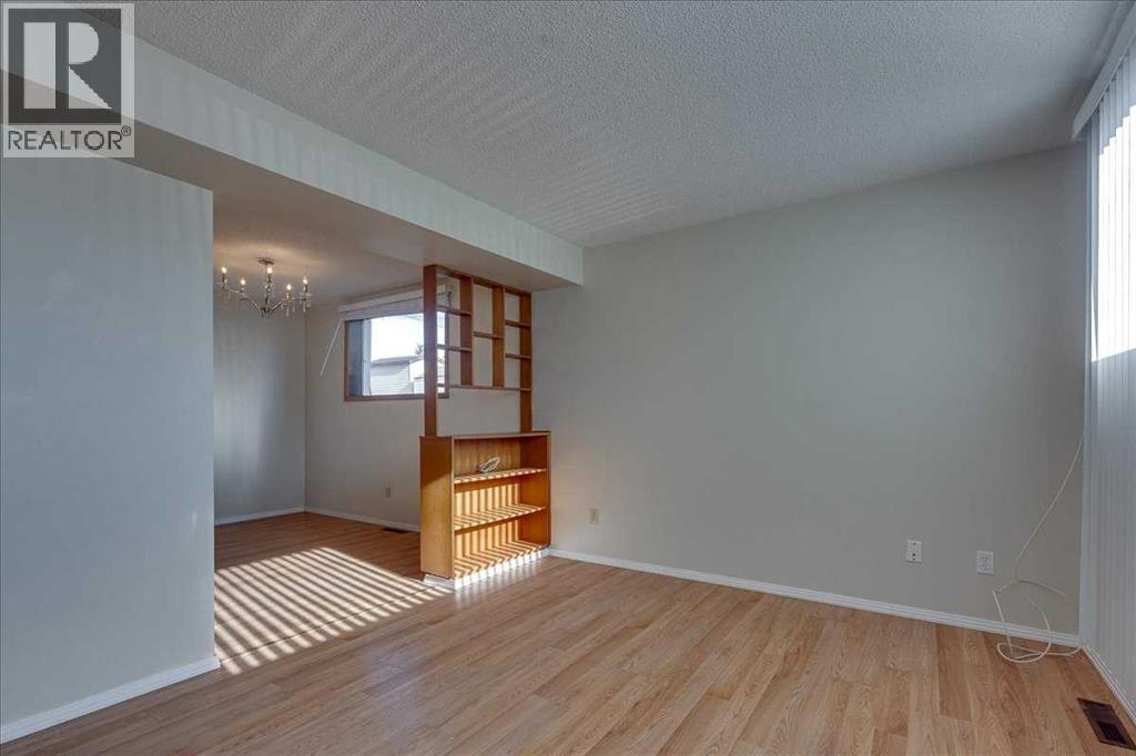 5510 57 Avenue, Ponoka, Alberta  T4J 1L6 - Photo 32 - A2286649