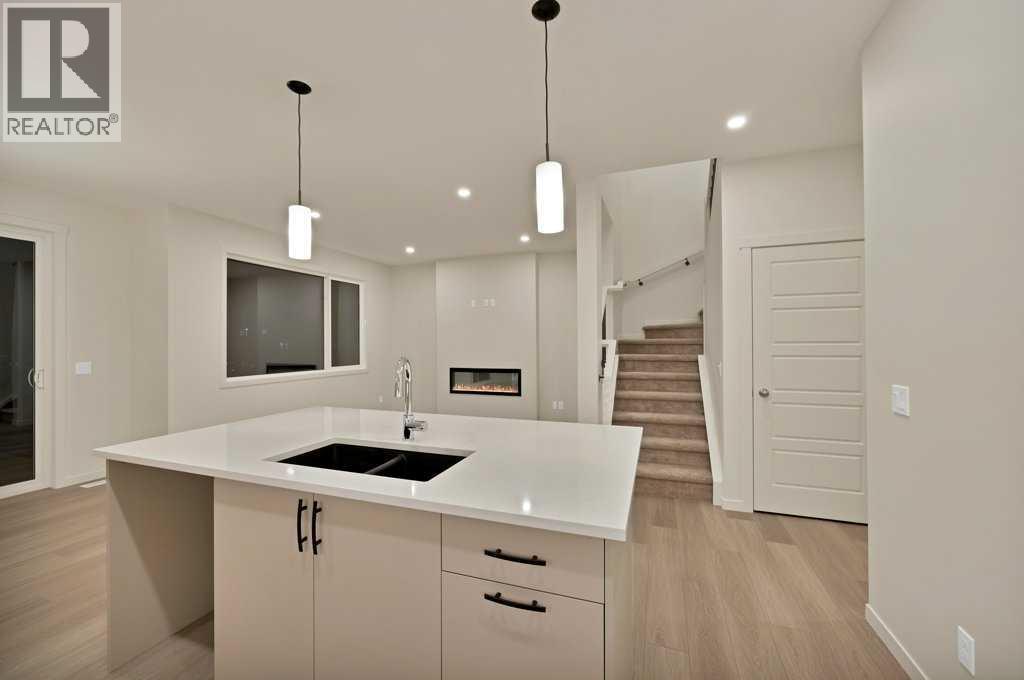 557 Chelsea Gardens, Chestermere, Alberta  T1X 2V4 - Photo 11 - A2280507