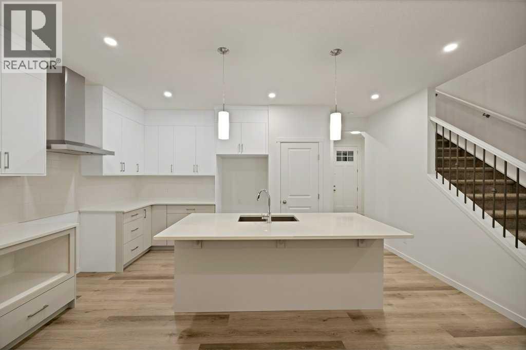 561 Chelsea Gardens, Chestermere, Alberta  T1X 2V4 - Photo 10 - A2280508