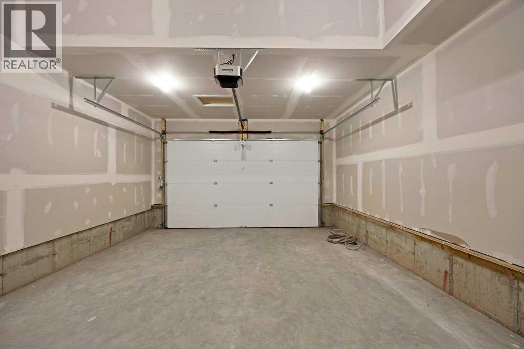 561 Chelsea Gardens, Chestermere, Alberta  T1X 2V4 - Photo 39 - A2280508