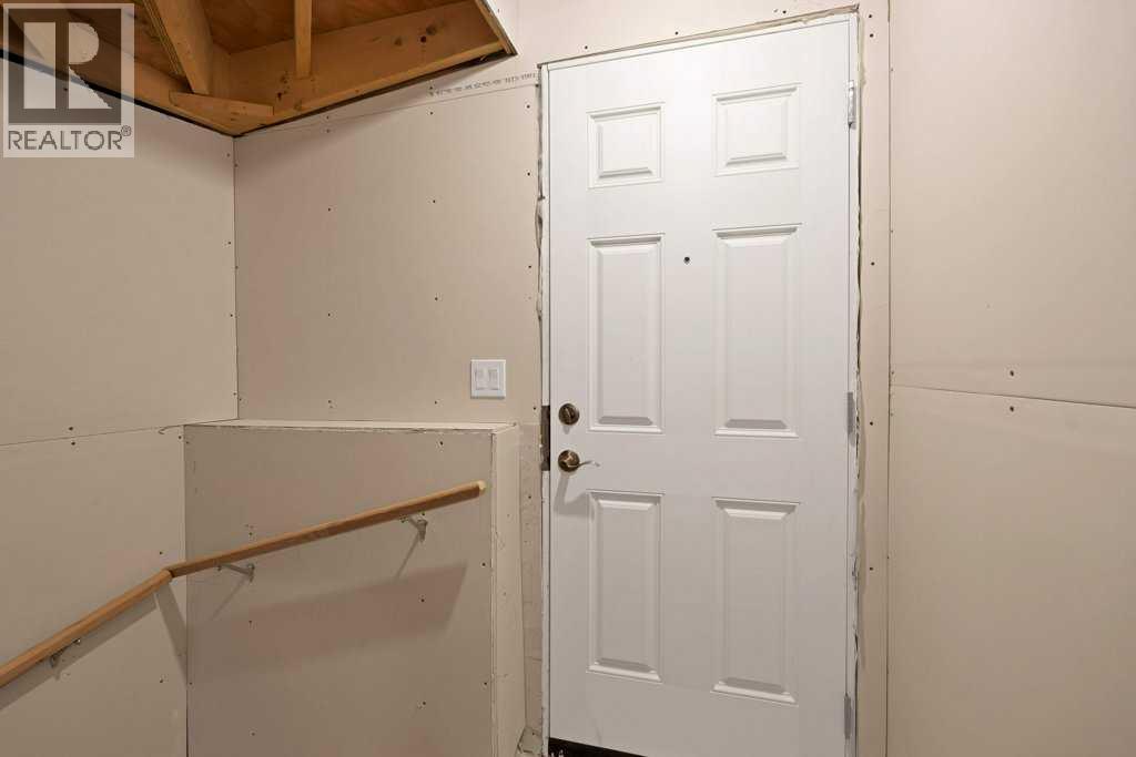 7 Chelsea Port Link, Chestermere, Alberta  T1X 3H4 - Photo 40 - A2280523