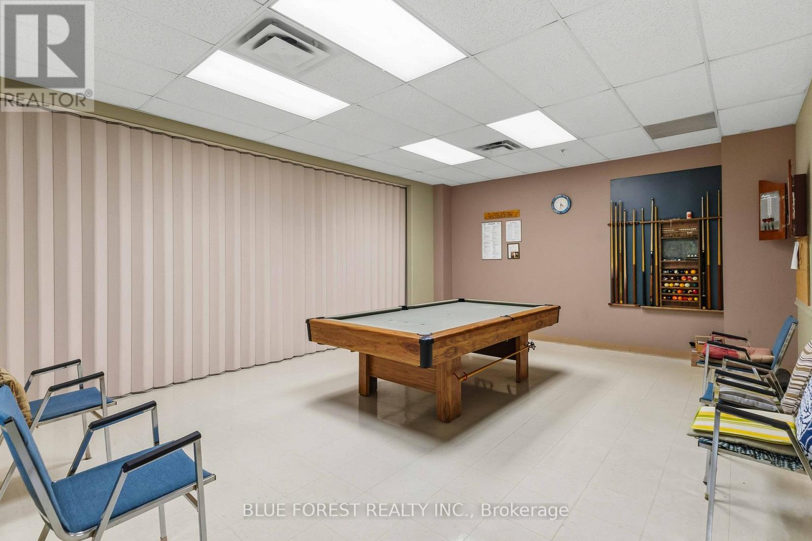 Photo 35 of 46 for 301 - 511 Gainsborough Road