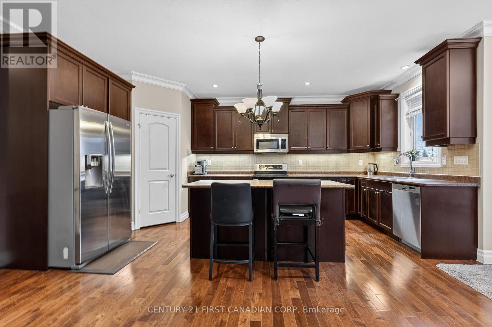 1310 Oakcrossing Road, London North, Ontario  N6H 0C1 - Photo 13 - X12804064