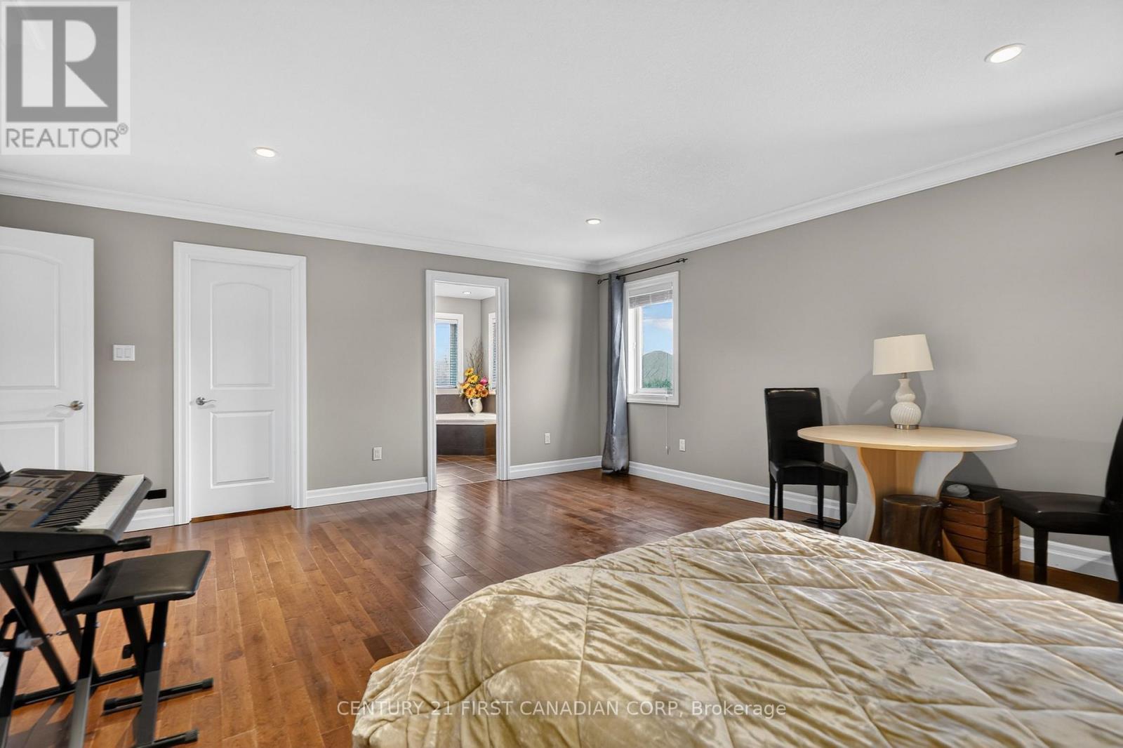 1310 Oakcrossing Road, London North, Ontario  N6H 0C1 - Photo 24 - X12804064