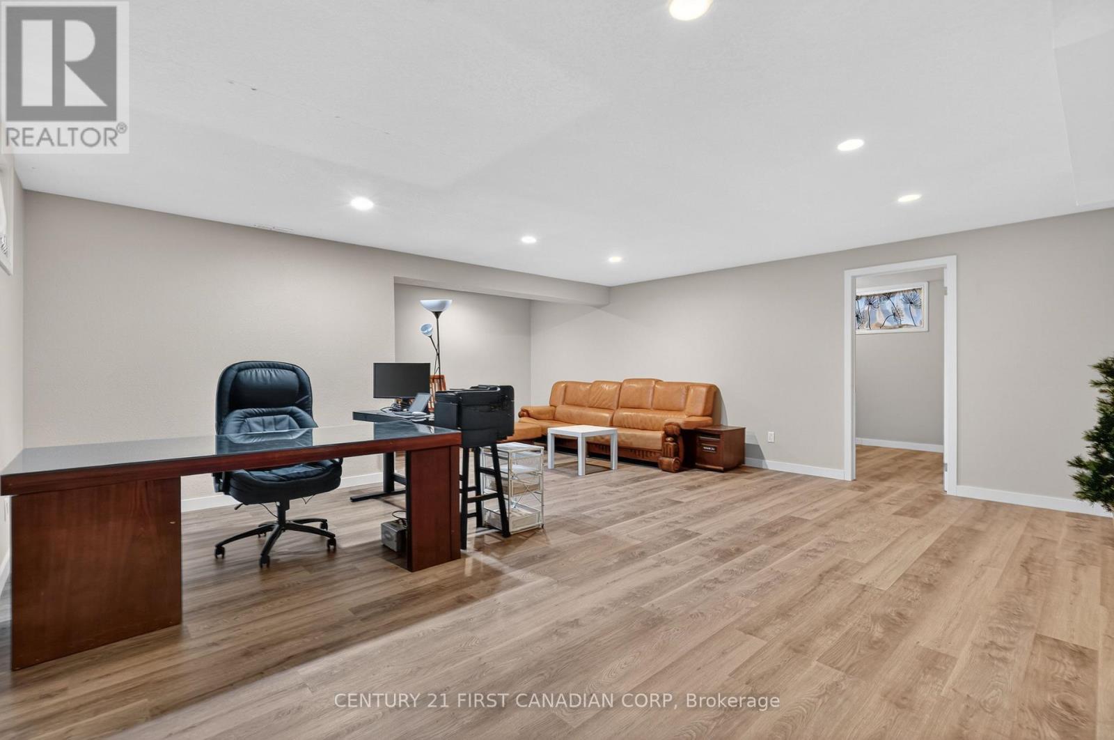 1310 Oakcrossing Road, London North, Ontario  N6H 0C1 - Photo 32 - X12804064