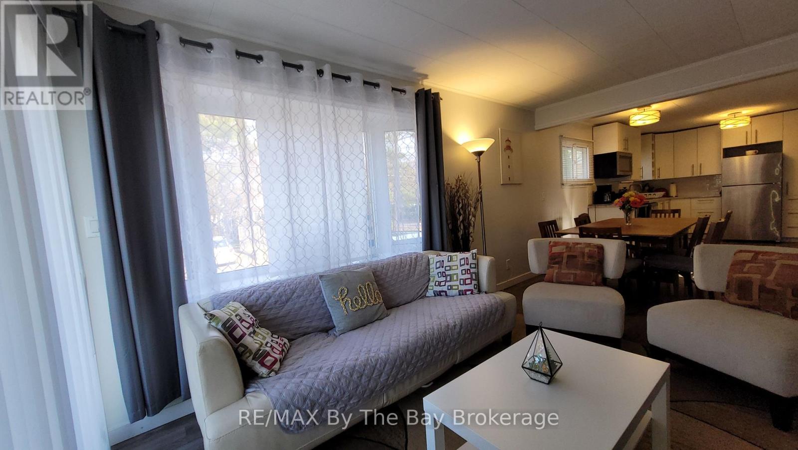 18 16th Street S, Wasaga Beach, Ontario  L9Z 2H4 - Photo 12 - S12817070