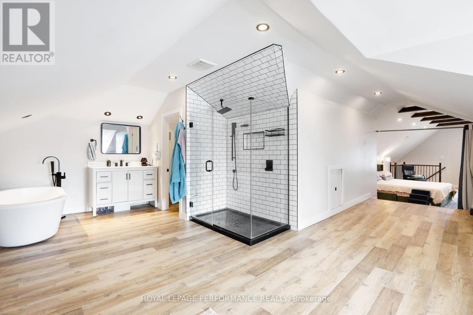 2061 Lajoie Street, Alfred And Plantagenet, Ontario  K0B 1J0 - Photo 30 - X12808532