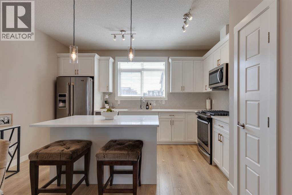 19 Sage Bluff Gate Nw, Calgary, Alberta  T3R 1T5 - Photo 9 - A2277615