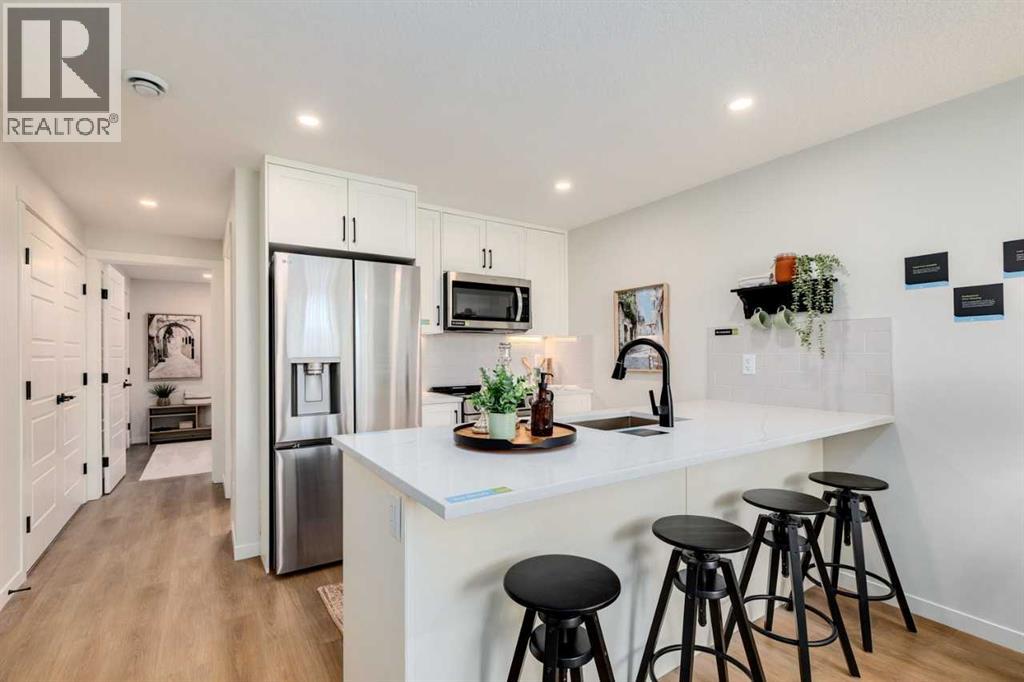 111, 155 Crimson Ridge Place Nw, Calgary, Alberta  T3L 2M4 - Photo 2 - A2284624