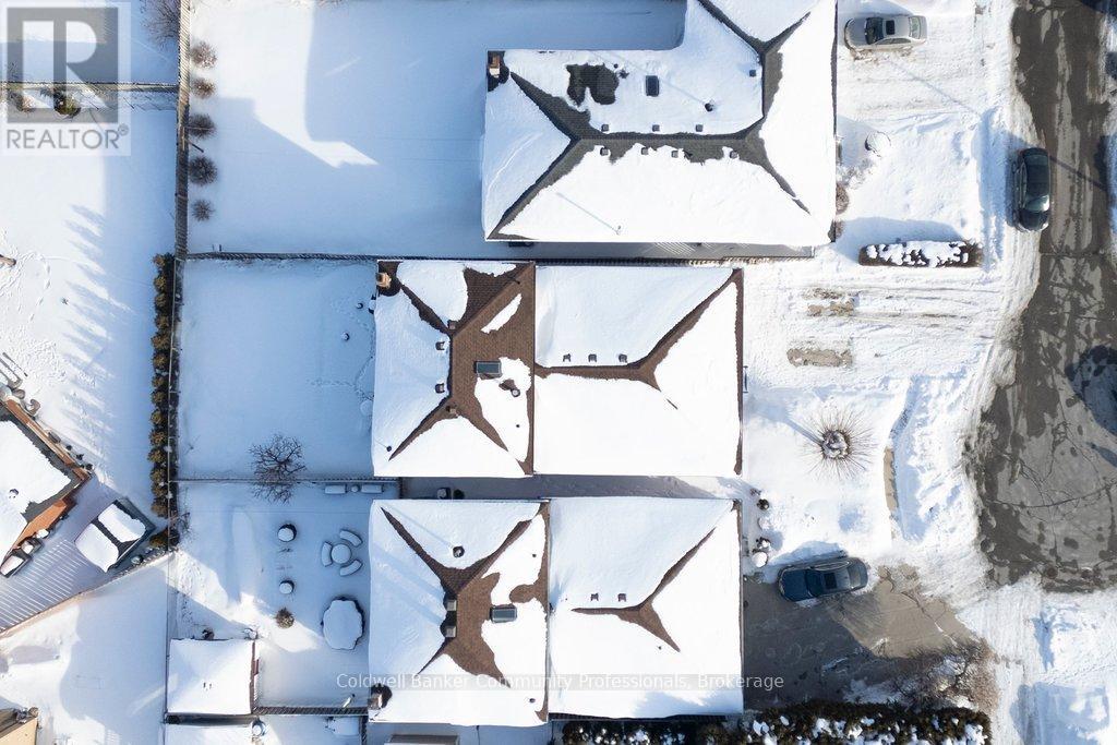 42 Lasila Court, Hamilton, Ontario  L9C 7B6 - Photo 33 - X12816590