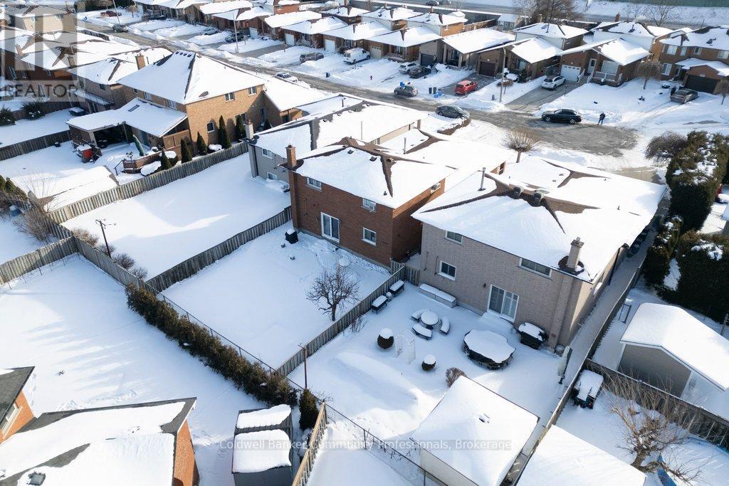 42 Lasila Court, Hamilton, Ontario  L9C 7B6 - Photo 29 - X12816590