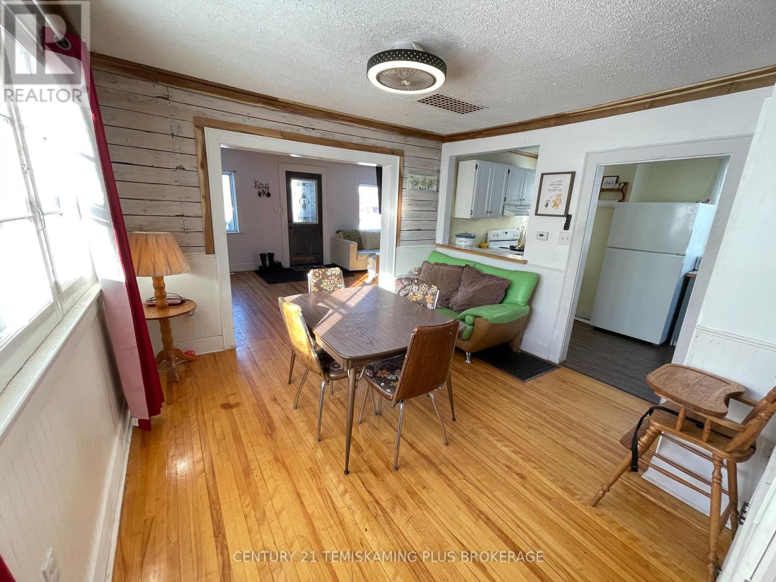 246 Mccamus Avenue, Temiskaming Shores, Ontario  P0J 1P0 - Photo 13 - T12817146