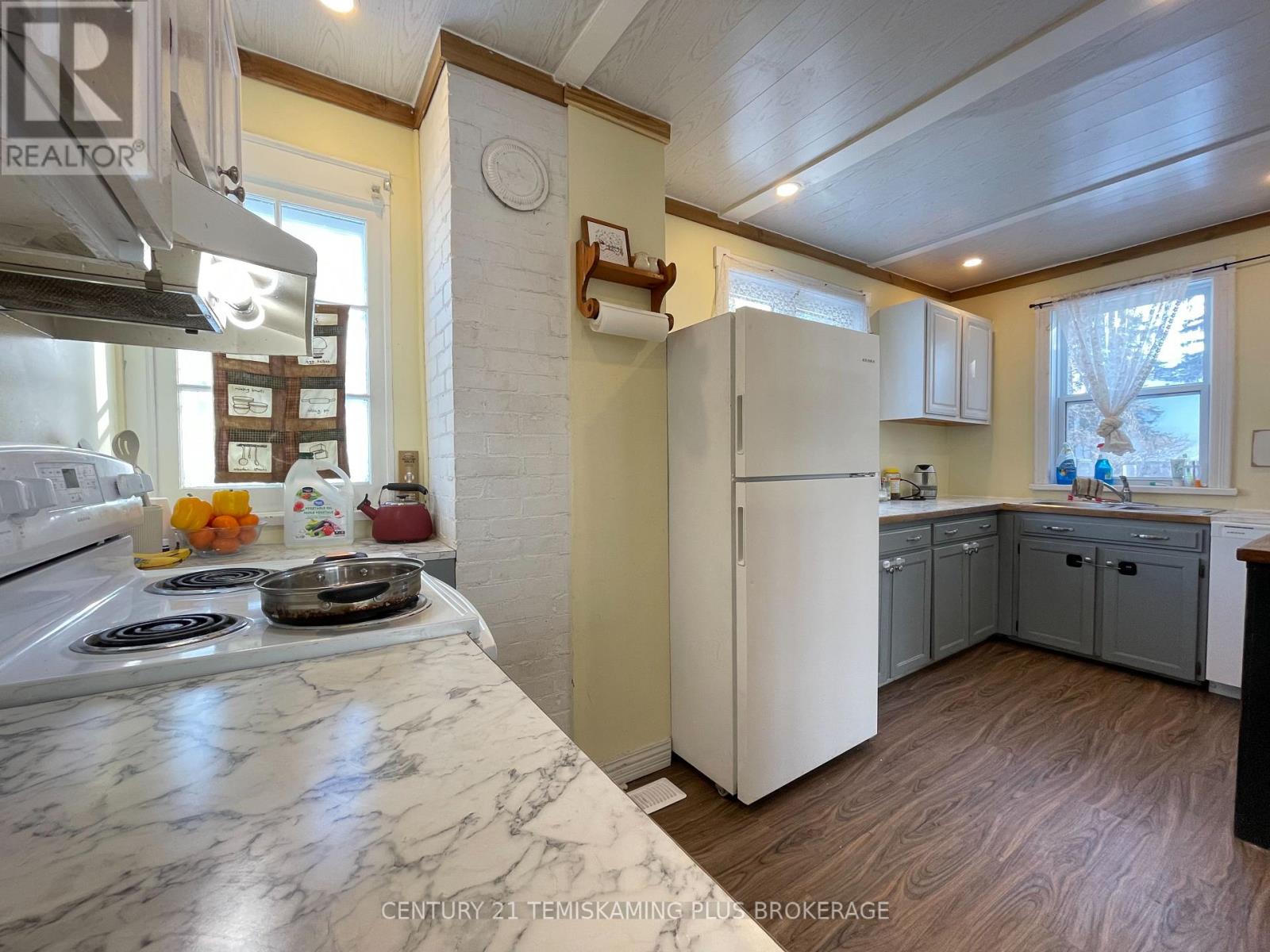 246 Mccamus Avenue, Temiskaming Shores, Ontario  P0J 1P0 - Photo 14 - T12817146