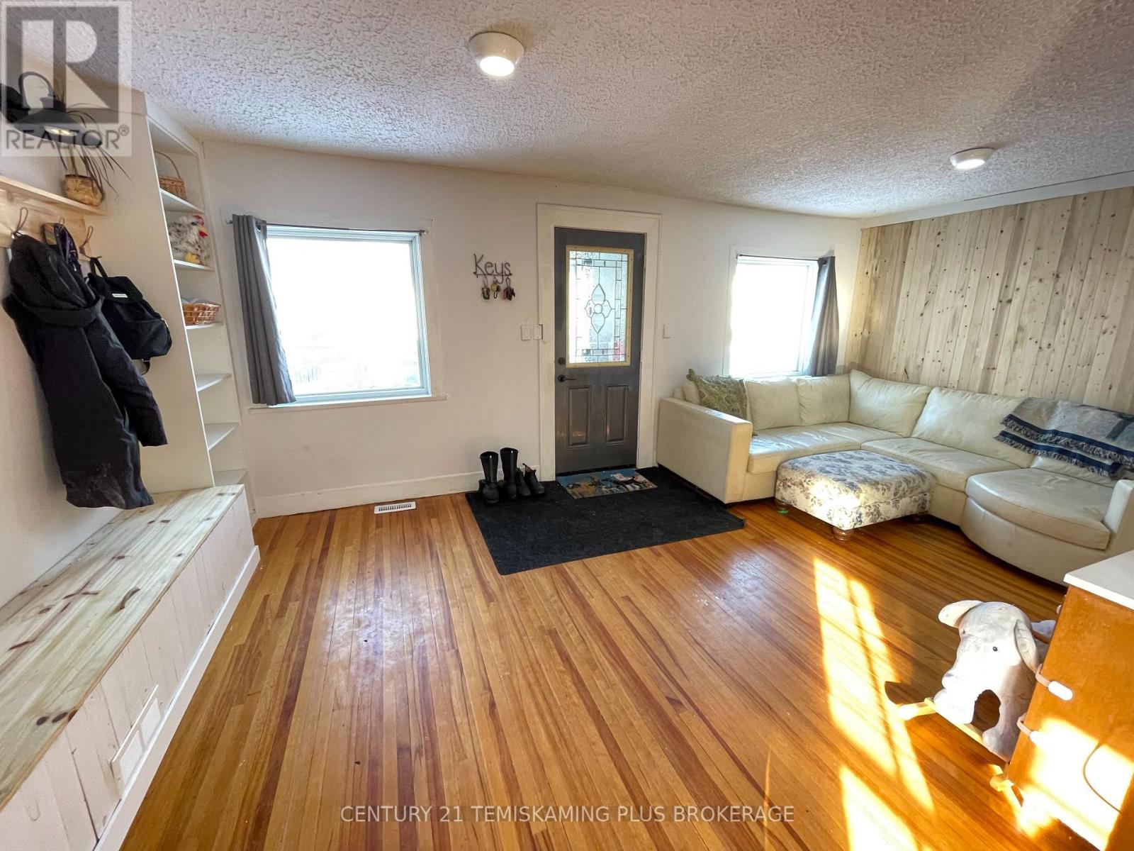 246 Mccamus Avenue, Temiskaming Shores, Ontario  P0J 1P0 - Photo 8 - T12817146