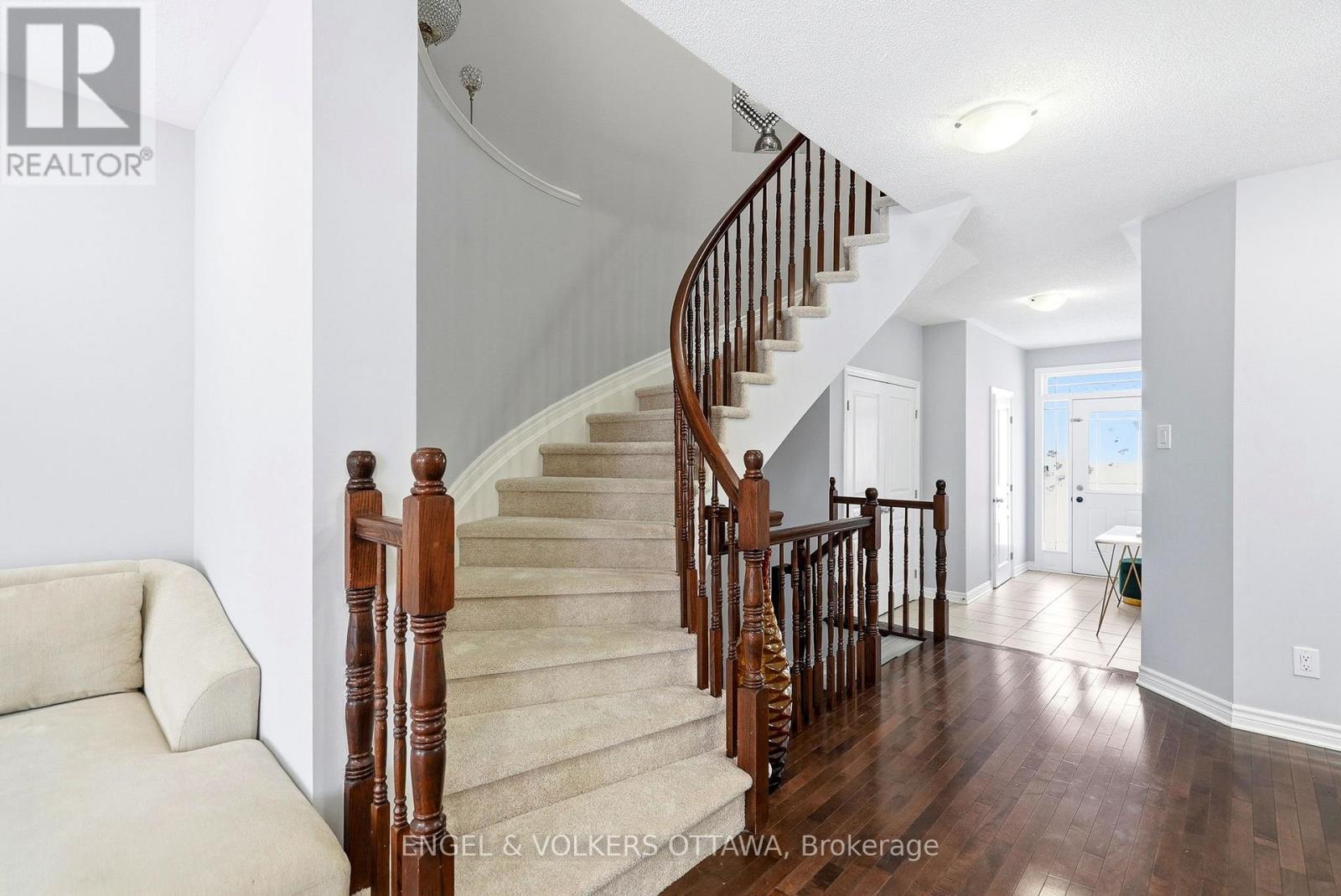 476 Barrick Hill Road, Ottawa, Ontario  K2M 0H8 - Photo 10 - X12817006