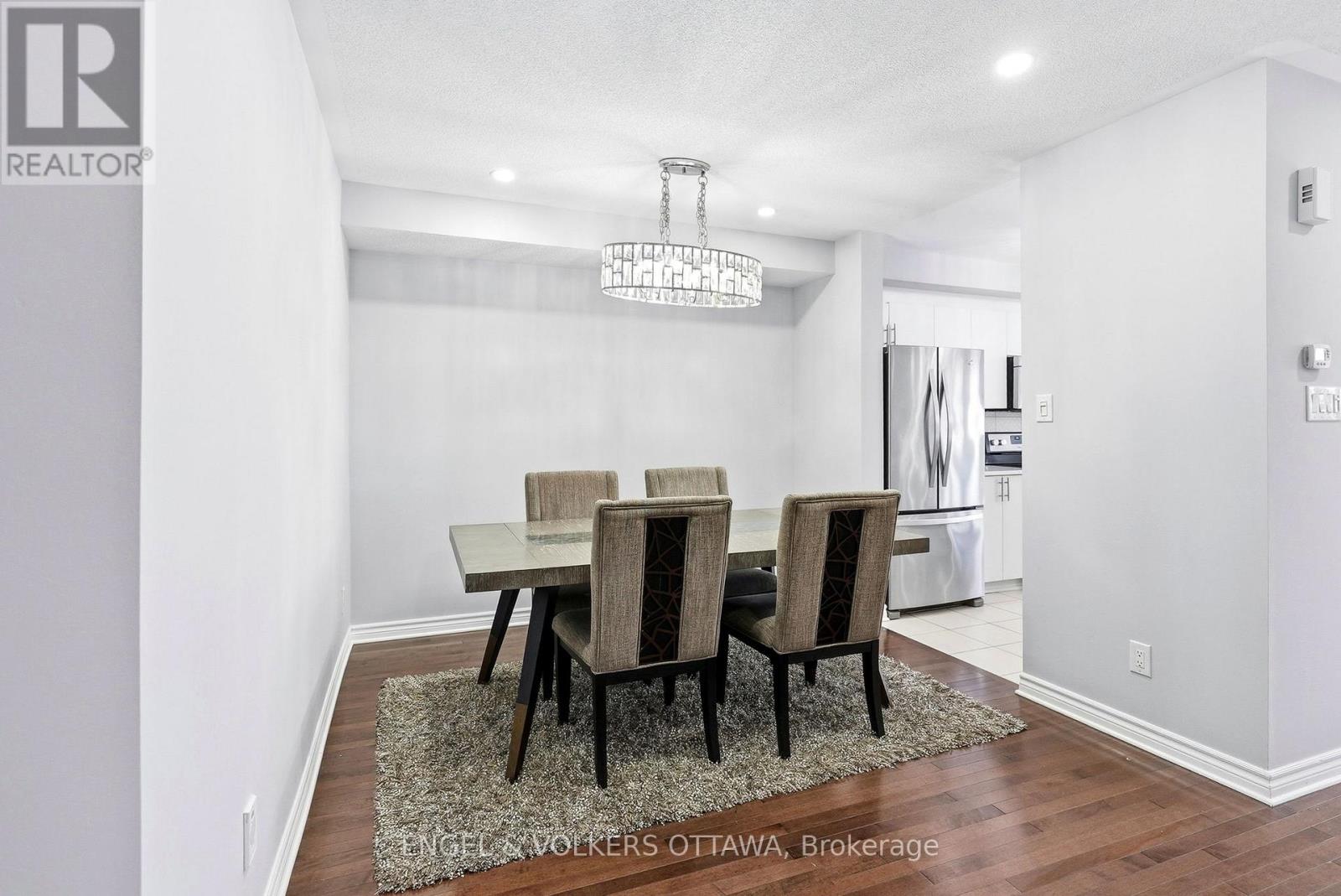 476 Barrick Hill Road, Ottawa, Ontario  K2M 0H8 - Photo 4 - X12817006