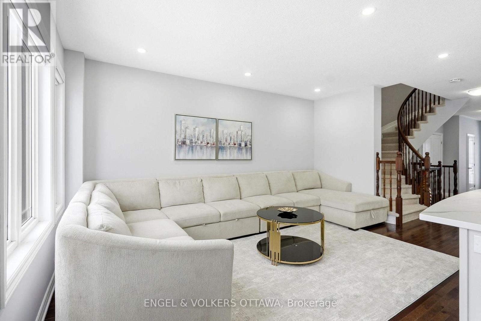 476 Barrick Hill Road, Ottawa, Ontario  K2M 0H8 - Photo 6 - X12817006