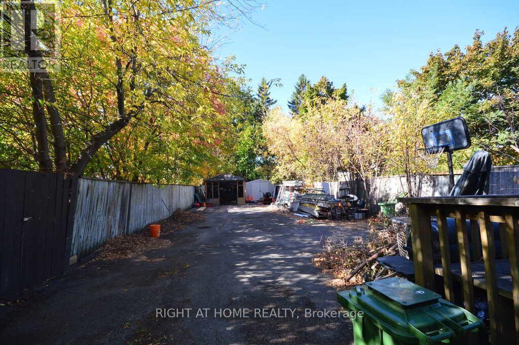 348 Woodroffe Avenue, Ottawa, Ontario  K2A 3V5 - Photo 5 - X12817010