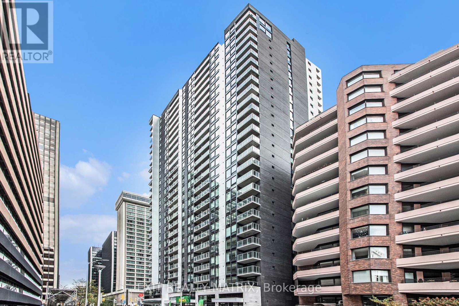 1101 - 340 Queen Street, Ottawa, Ontario  K1R 0G1 - Photo 2 - X12817032